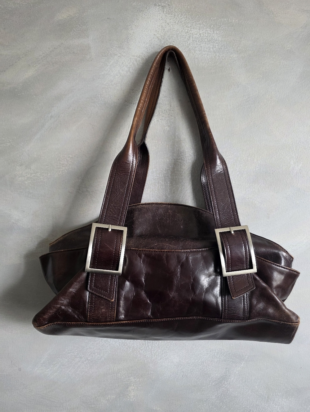 Keneth Cole Brown Leather Shoulder Bag Silver Hardware Buckles Weathered Patina